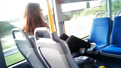 Orālais sekss mežā, atrodoties ārpus mājas un pārgājienos karstā dienā