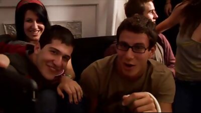 Fotogrāfijas, ko mana sieva man atsūtīja pēc tam, kad nopirku viņai Christian Louboutons